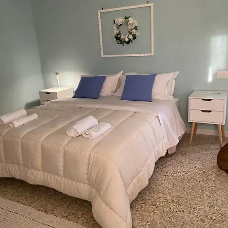 La Bouganville Bed & Breakfast Sora